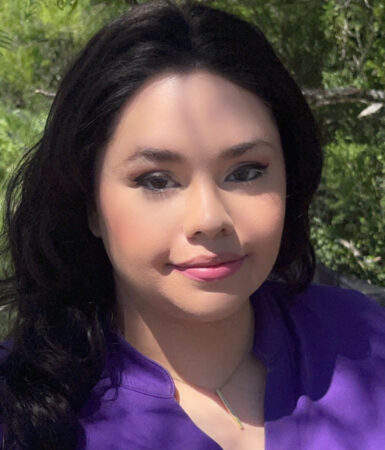 Dr. Samantha Holmes